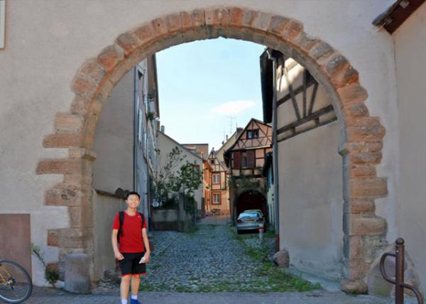 2017-08-22_Street_Arched Gateway -10001.JPG