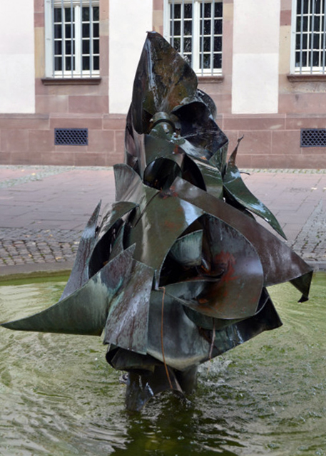 2017-08-21_Fountain_Sculpture Ȫ0001.JPG