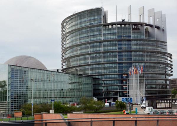 2017-08-21_European Parliament ŷ-10001.JPG