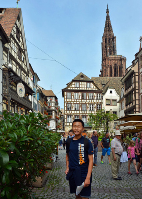 2017-08-21_Place du March aux Cochons de Lait-10001.JPG