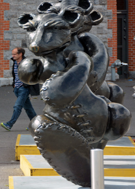 2016-07-10_Statue of Teddy Bears ̩ܡ0001.JPG