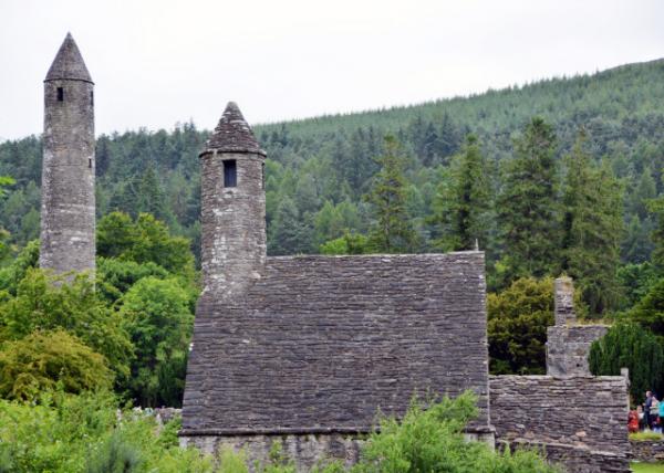 2016-07-10_Glendalough_Saint Kevin's Monastery & Round Tower-20001.JPG