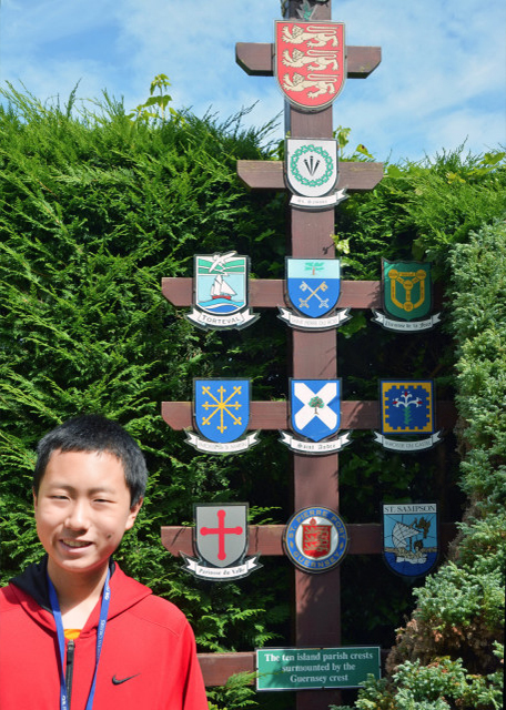 1745027049940887.jpg 2016-07-08_Ten Island Parish Crests Surmounted by the Guernsey Crest 根西盾徽之下其它十岛教区盾徽0001.JPG