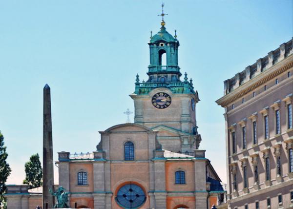 2016-07-04_Storkyrkan w Memorial Obelisk to Gustav III ˹¸Ħ˹Ɱ-20001.JPG