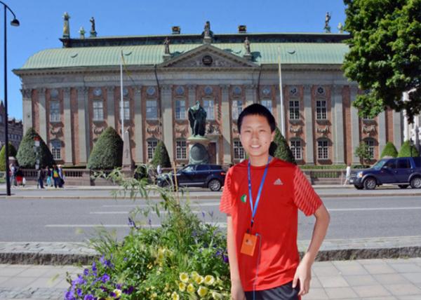 2016-07-04_House of Nobility_South End w Statue of Gustaf Eriksson Vasa. Inscription CLARIS MAIORUM EXEMPLIS.֮ҡ϶Ϊ˹򡤰ɭ񲢿Ϊ0001.JPG