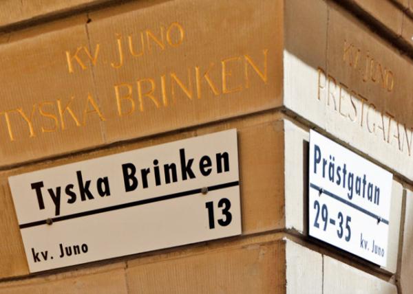 2016-07-04_Street Sign ·-20001.JPG