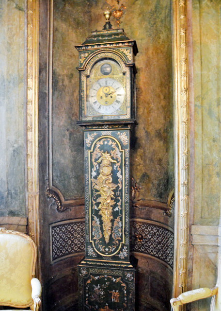 1745846775714863.jpg 2016-07-04_Royal Palace_Striking Clock-60001.JPG
