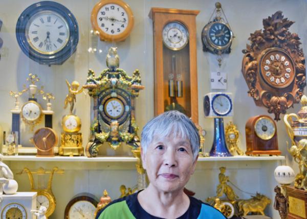 2016-07-04_Royal Palace_Striking Clock-30001.JPG