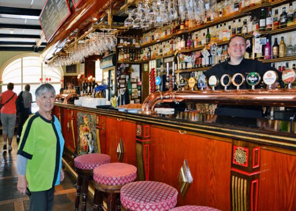 2016-07-04_Bishop's Arms_Bar ̵˫̨ۡ0001.JPG