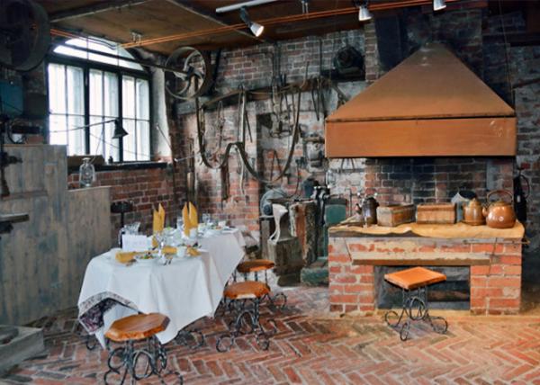 2016-07-03_Kiiala Manor & Distillery-50001.JPG