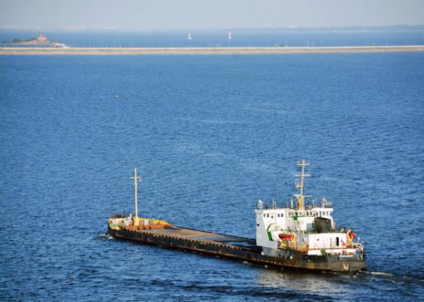 2016-07-02_Tugboat ϴ0001.JPG