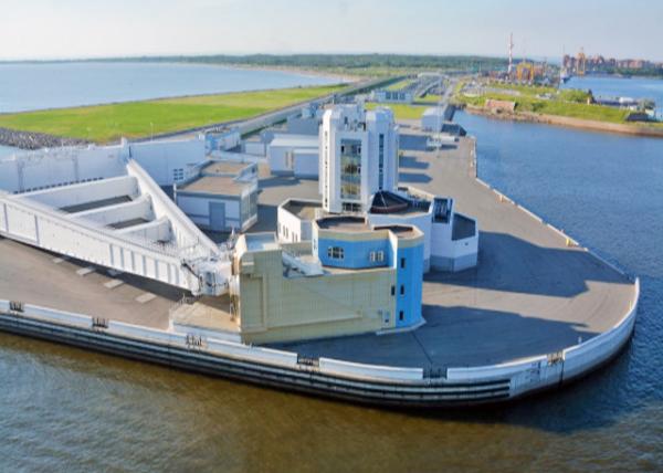 2016-07-02_St. Petersburg Dam ʥ˵ñ-20001.JPG