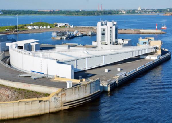 2016-07-02_St. Petersburg Dam ʥ˵ñ-20001.JPG