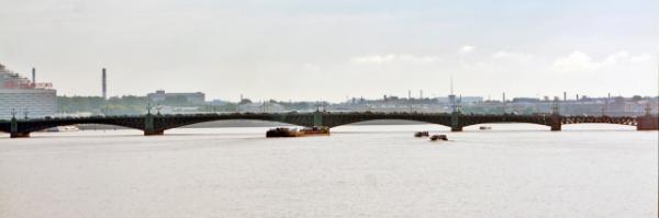 2016-07-01_Neva River_Trinity Bridge ߺʥһ0001.JPG