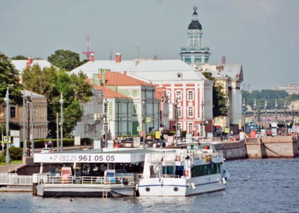 2016-07-01_Church of the Savior on Blood Viewed from Griboedov Canal ﲩҮ˺ϵѪ0001.JPG