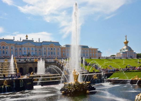 2016-07-02_Peterhof_Samson & the Lion by Mikhail Kozlovsky-20001.JPG