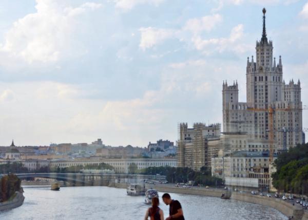 2016-07-01_Seven Sisters in Stalin's StyleHotel Ukraina ڿƵ0001.JPG