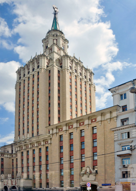 2016-07-01_Seven Sisters in Stalin's Style_Red Gates Building Ŵ¥0001.JPG