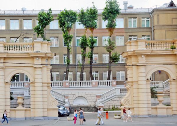 2016-07-01_Luxury Apt Ԣ0001.JPG