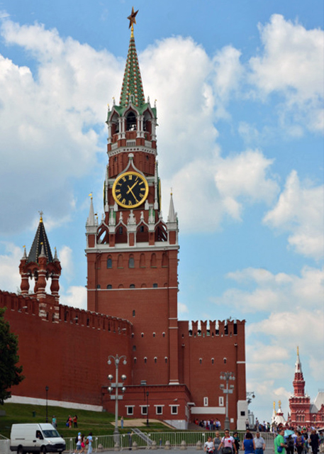 2016-07-01_Kremlin_ Spasskaya Tower & Tsar's (Tsarskaya) Tower0001.JPG