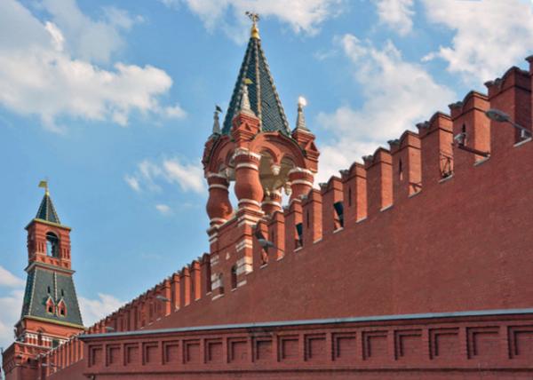 2016-07-01_Kremlin_Tsar's Tower & Nabatnaya Tower0001.JPG