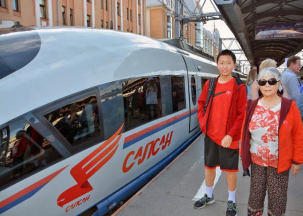 2016-07-01_Sapsan @ St. Pertersburg Moskovsky Railway Station šʥ˵ñĪ˹ƻվ-10001.JPG