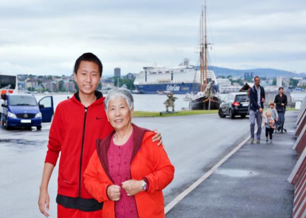 2016-06-26_Looking over Kongen Marina from Fram ׸ͷ-10001.JPG