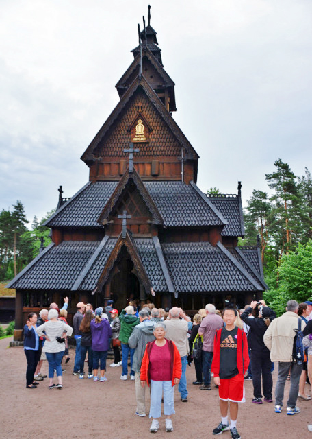 2016-06-26_13C Gol Stave Church_Façade ʮ͹Ŷľá-40001.JPG