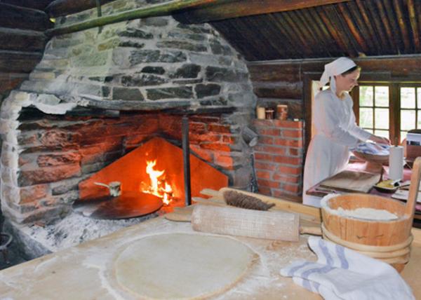 2016-06-26_Norsk Folkemuseum_Bread Baking Demo ʾ-20001.JPG