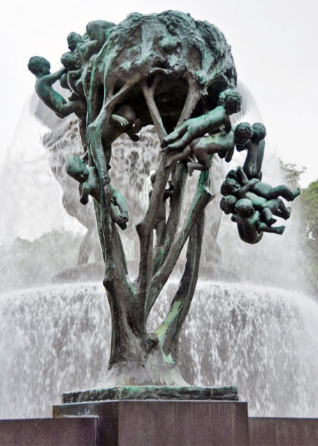 2016-06-26_Vigeland Sculpture Park_the Unfolding Life of Man չʾ-130001.JPG