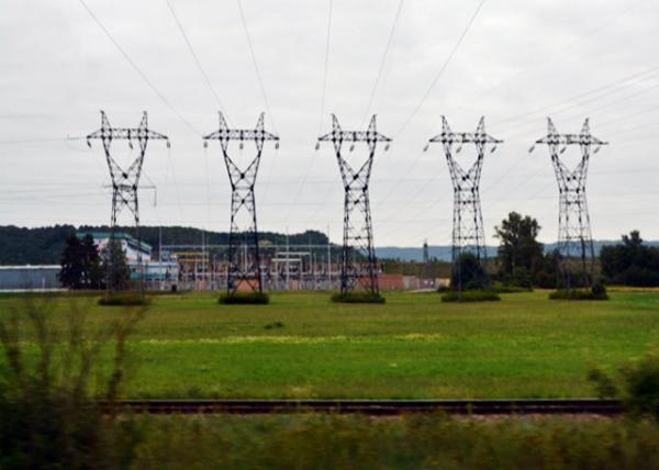 2017-08-22_Vogelgrun Hydroelectric Power Plant on the Grand Canal d'Alsace_Multitude of Cables & Wires ڶߵ-20001.JPG