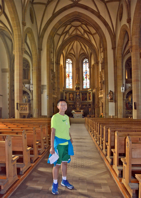 2017-08-20_St. Joseph's Parish Church_Nave-10001.JPG