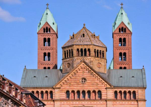 2017-08-20_Cathedral_Romanesque Architecture Built in 1020s 1020ʽ0001.JPG