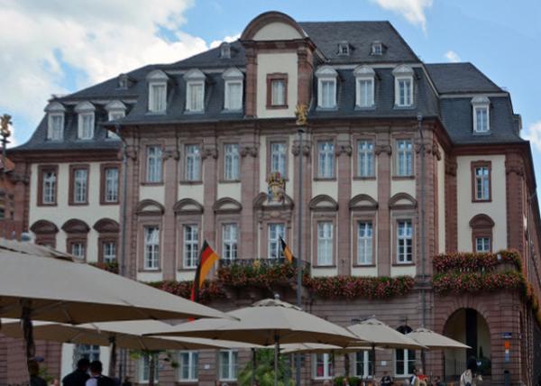 2017-08-20_Market Place_Town Hall 10001.JPG