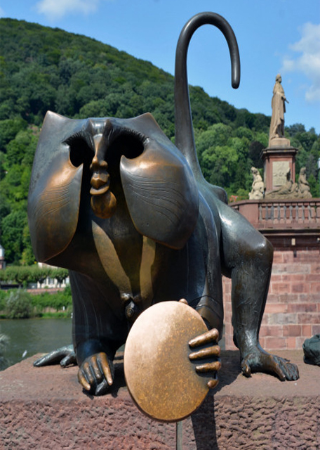 2017-08-20_Sculpture_Old Bridge Mandrill ͭ-10001.JPG