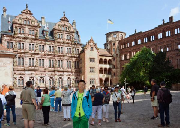 2017-08-20_Heidelberg Castle_Interior Courtyard-30001.JPG