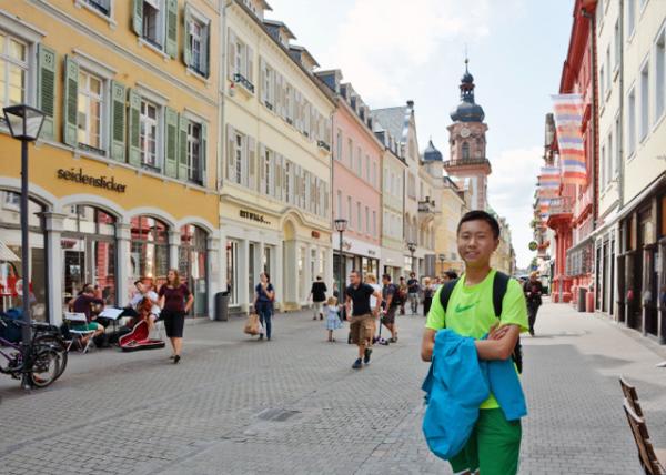 2017-08-20_Street_Hauptstraße -30001.JPG