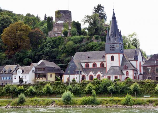 2017-08-19_Niederheimbach_Catholic Parish Church of the Assumption of Mary and Heimburg ºķͺաʥĸ뺣ķ0001.JPG
