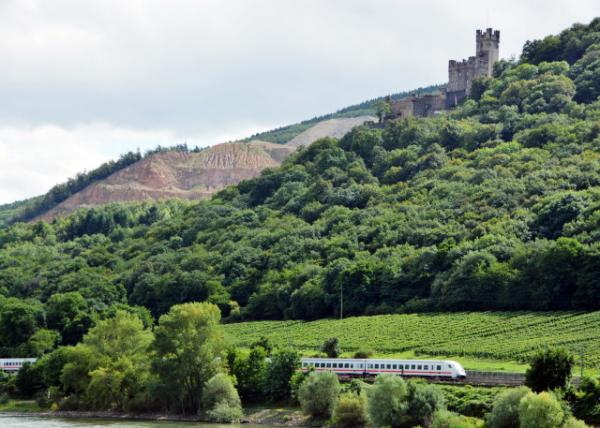 2017-08-19_Niederheimbach_Sooneck Castle & Open-pit Mine (Greywacke) ɣڿ˱¶-20001.JPG