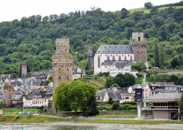 2017-08-19_Oberwesel_St Martins Parish Church & Ochsenturm (Ox Tower) ʥúţ-10001.JPG