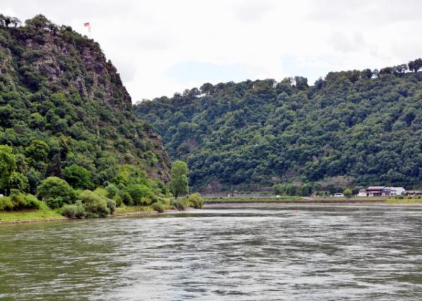 2017-08-19_Panorama of Loreley Rock Ůʯȫ-20001.JPG
