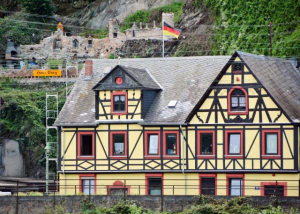 2017-08-19_St Goar_Half-Timbered House -30001.JPG