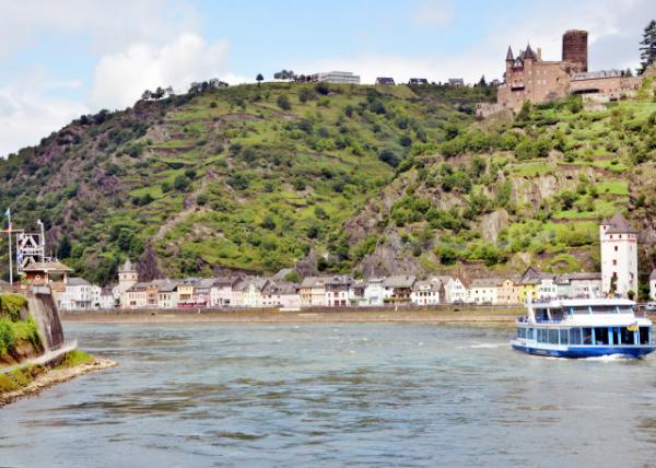 2017-08-19_St Goarshausen_Rhine Promenade -10001.JPG