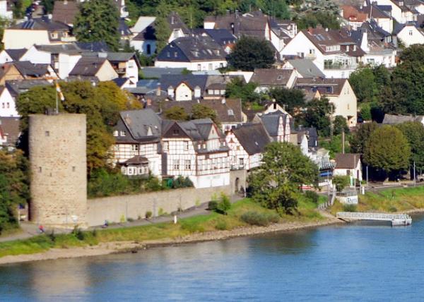 2017-08-19_Rhens_Sharp Tower 0001.JPG