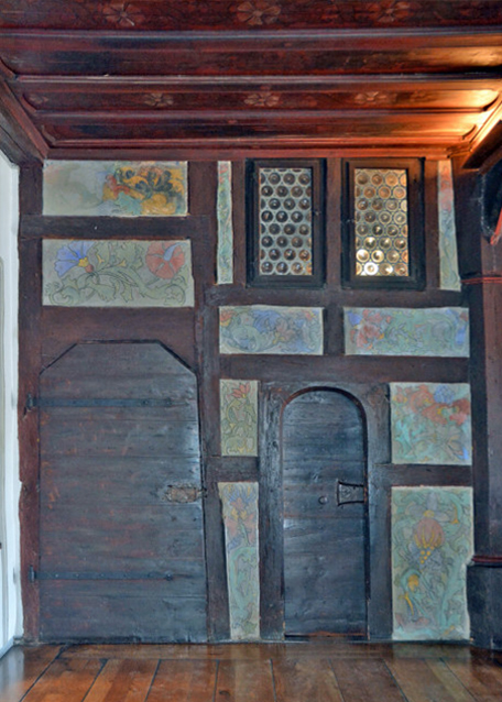 2017-08-19_Door_Tiny Doorway into Bed Chamber0001.JPG