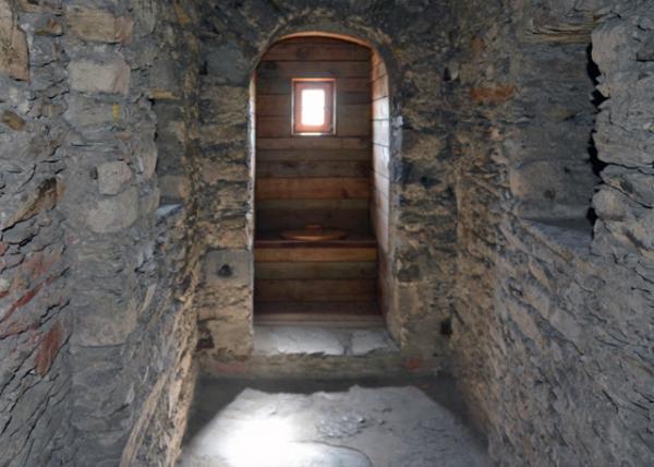 2017-08-19_Toilet w No Door ûŵé0001.JPG