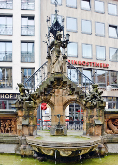 2017-08-18_Fountain_Heinzelmännchenbrunnen ٪Ȫ-20001.JPG