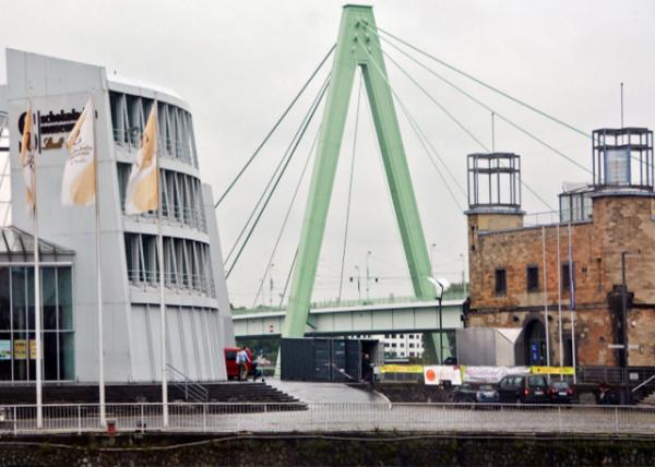 2017-08-18_Severinsbrcke ά-10001.JPG