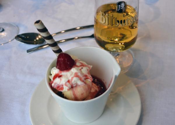 2017-08-18_Lunch_Vanilla Ice Cream-Hot Love ݱ0001.JPG