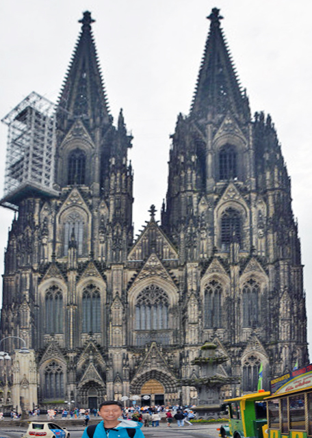 2017-08-18_Kölner Dom_North Tower @ 157.38 m  or 516 ft_ is slightly higher than the south tower 157.38516ӢҽԸ0001.JPG